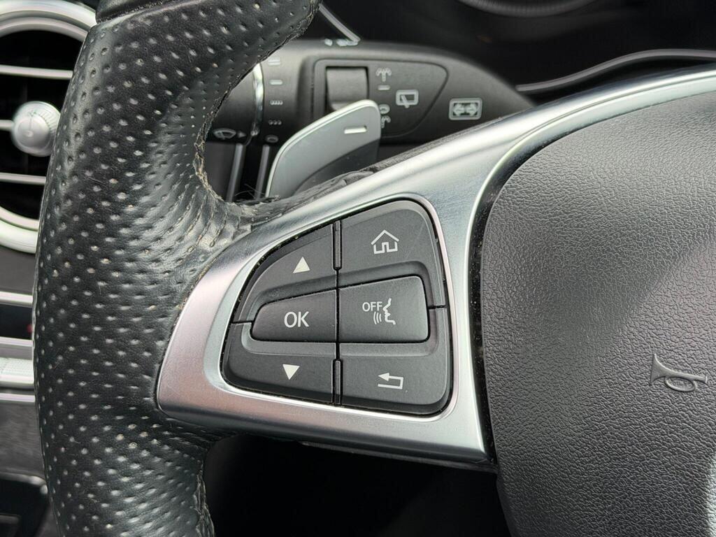 Mercedes-Benz GLC view 30