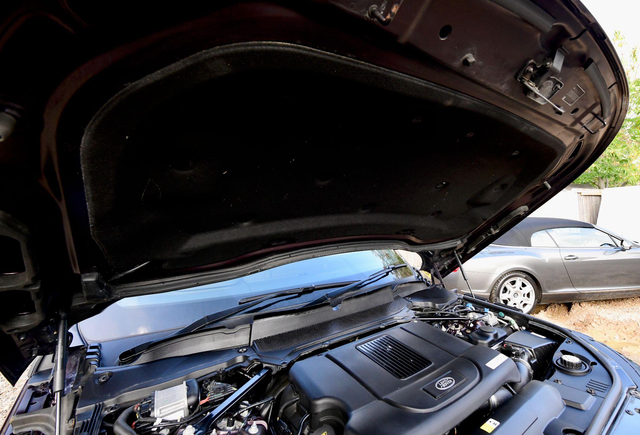 Land Rover Range Rover view 86