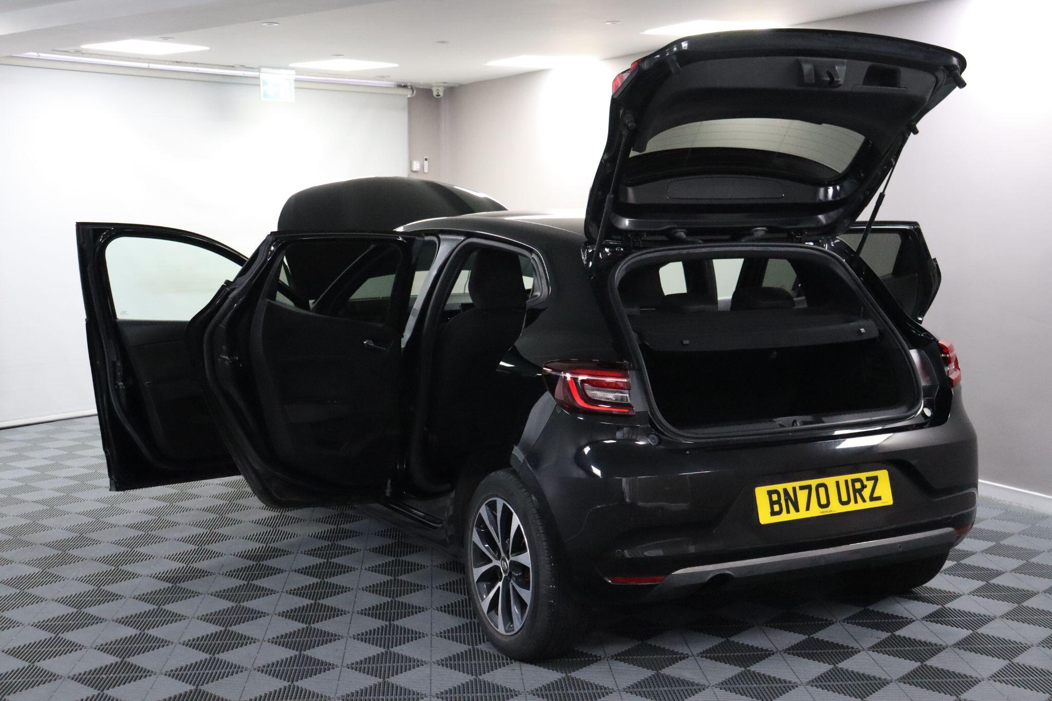 Renault Clio view 27
