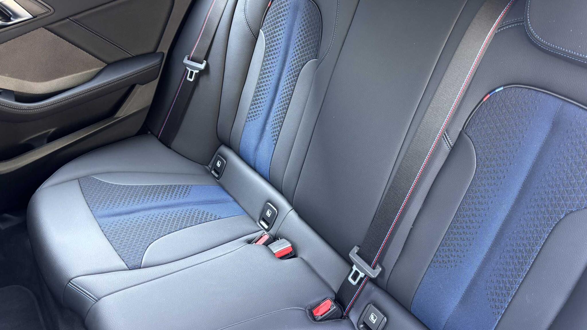 BMW 1 Series view 13