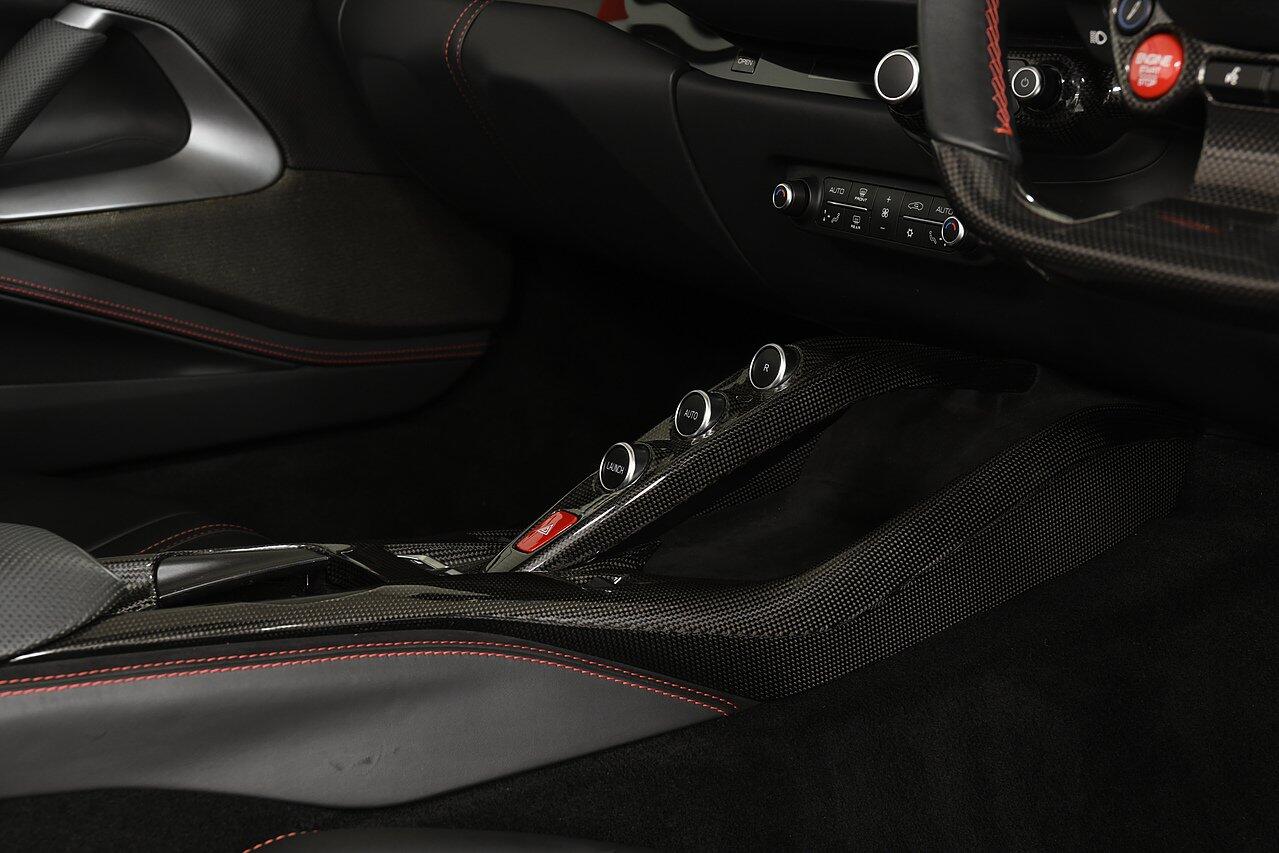 Ferrari 812 view 17