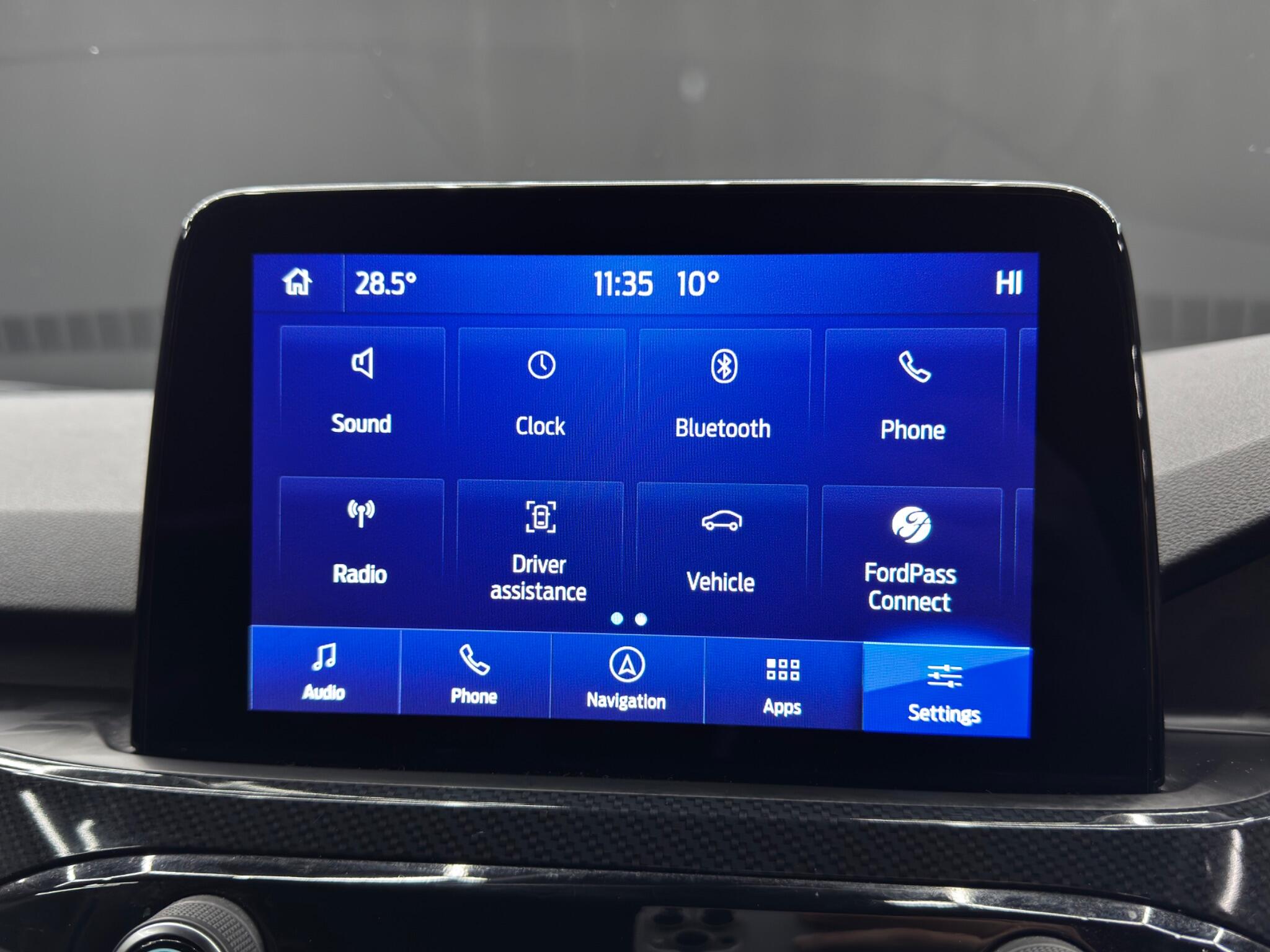 Ford Kuga view 35