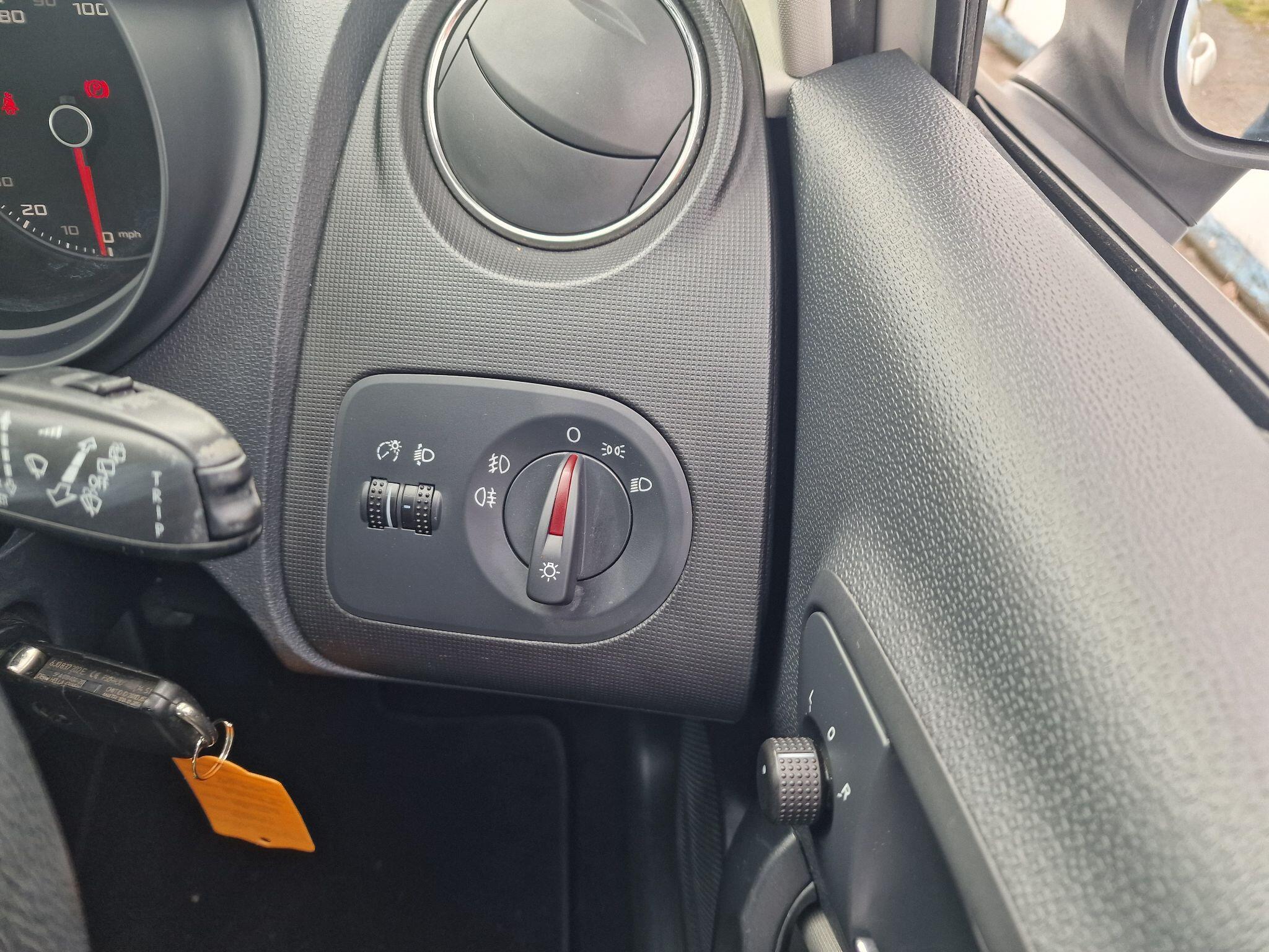 SEAT Ibiza view 38
