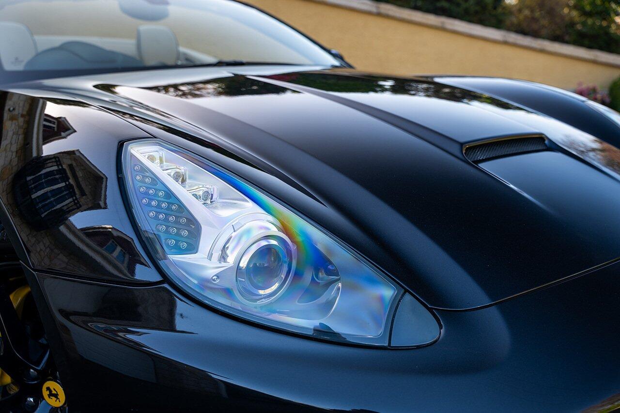 Ferrari California view 25