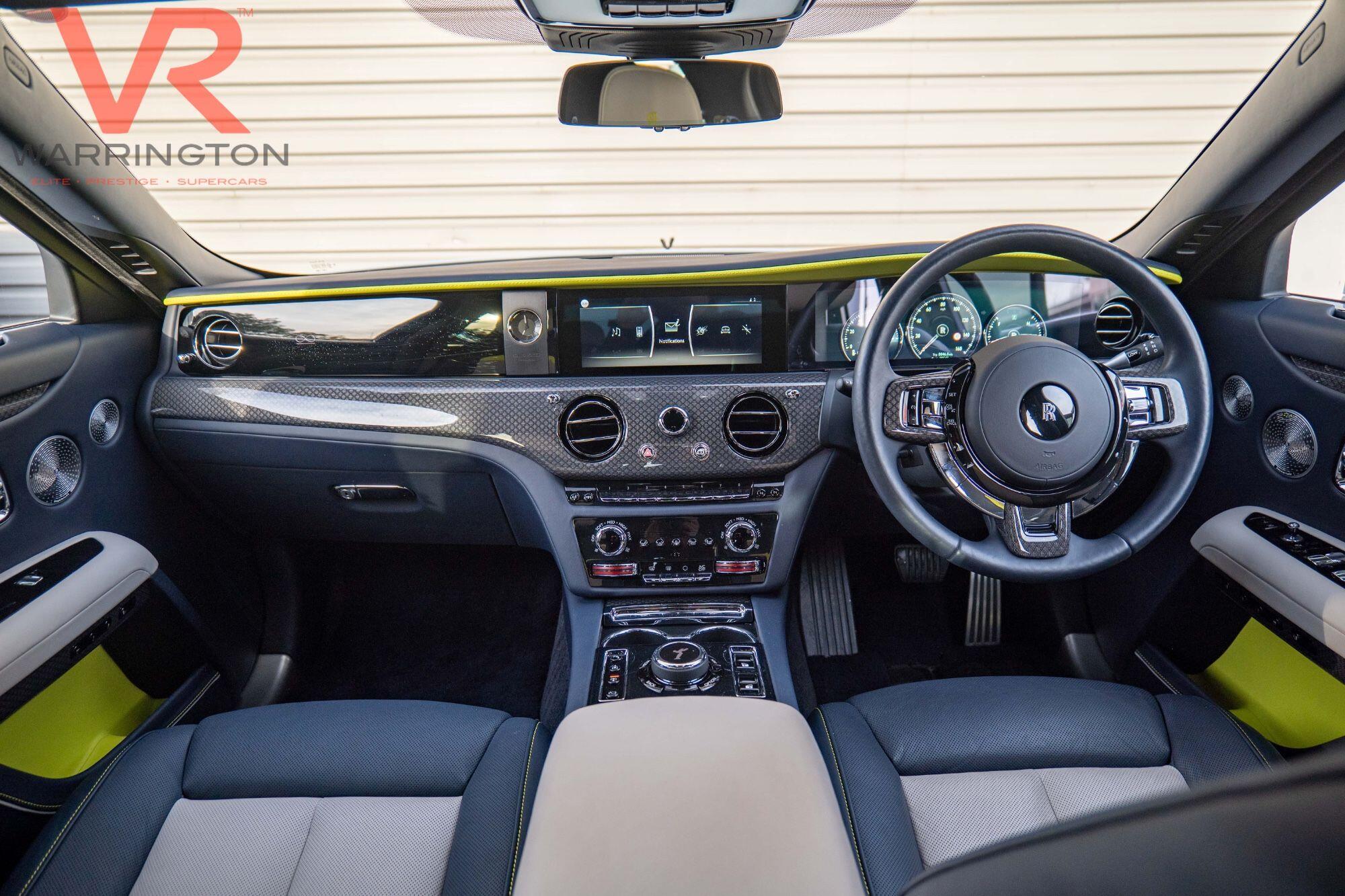 Rolls-Royce Ghost view 2