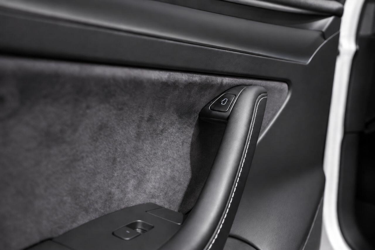 Tesla Model 3 view 14