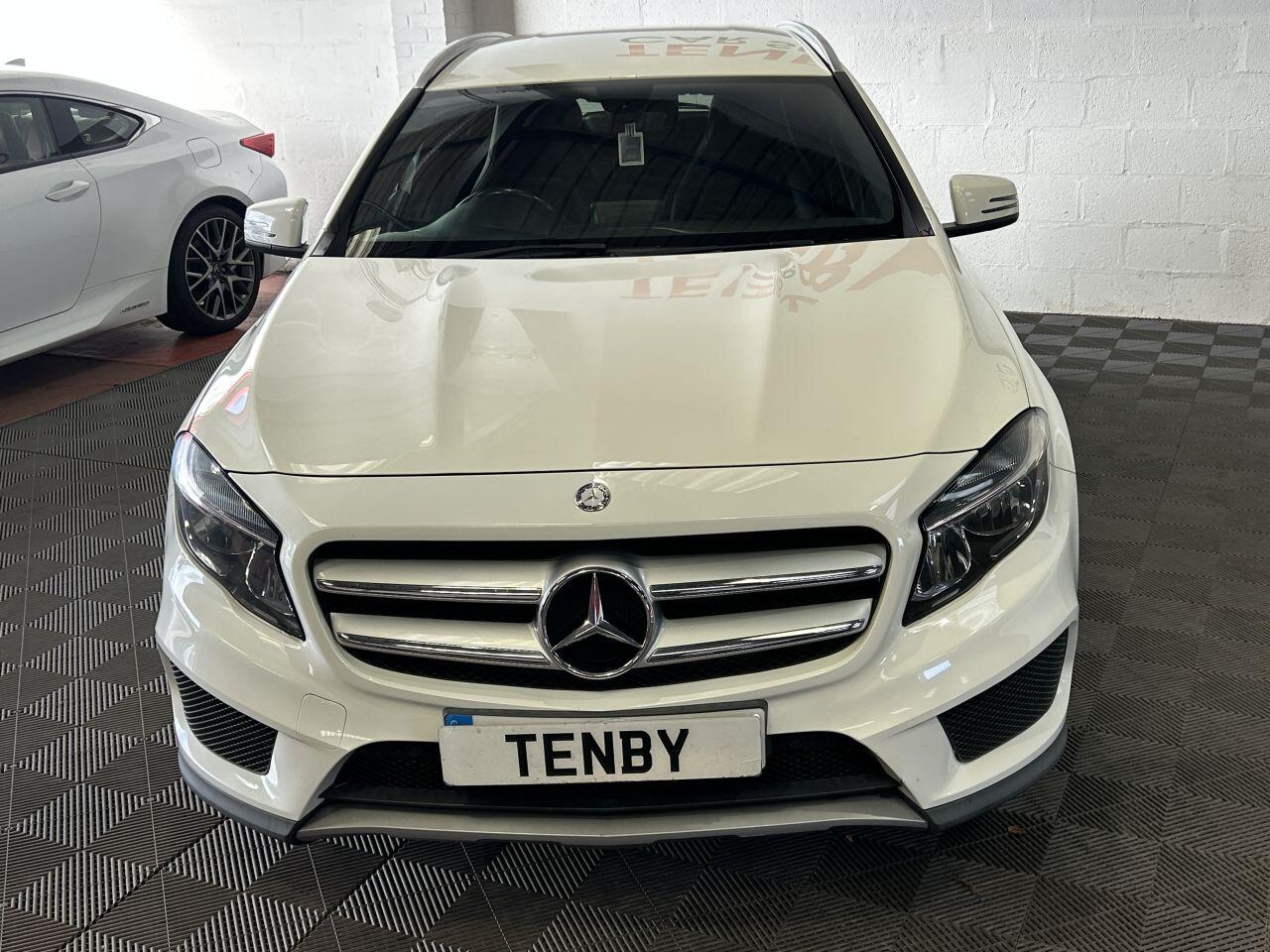Mercedes-Benz Gla view 4