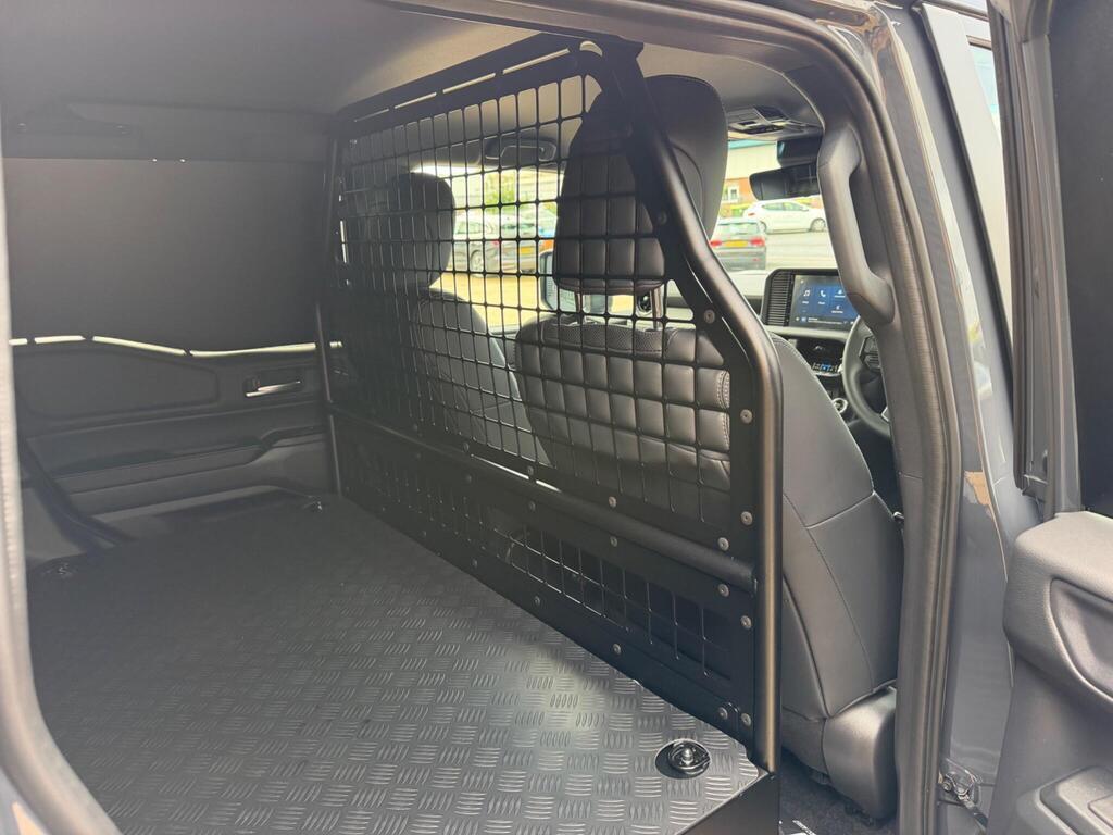 Toyota Land Cruiser view 42
