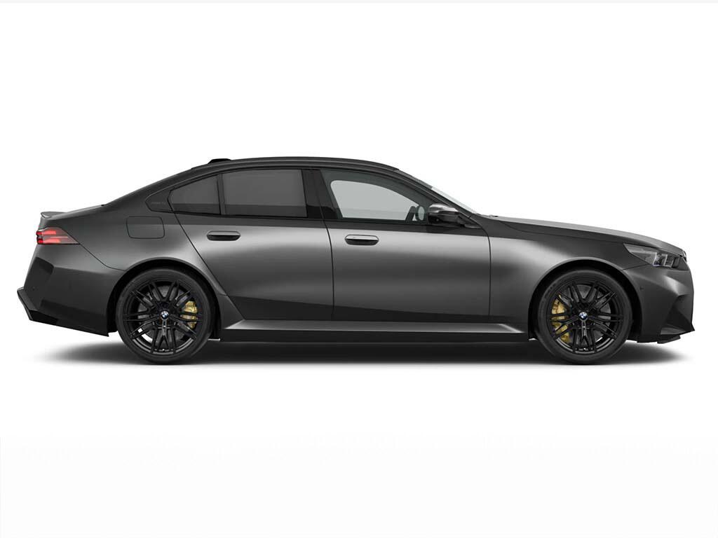 BMW M5 view 2