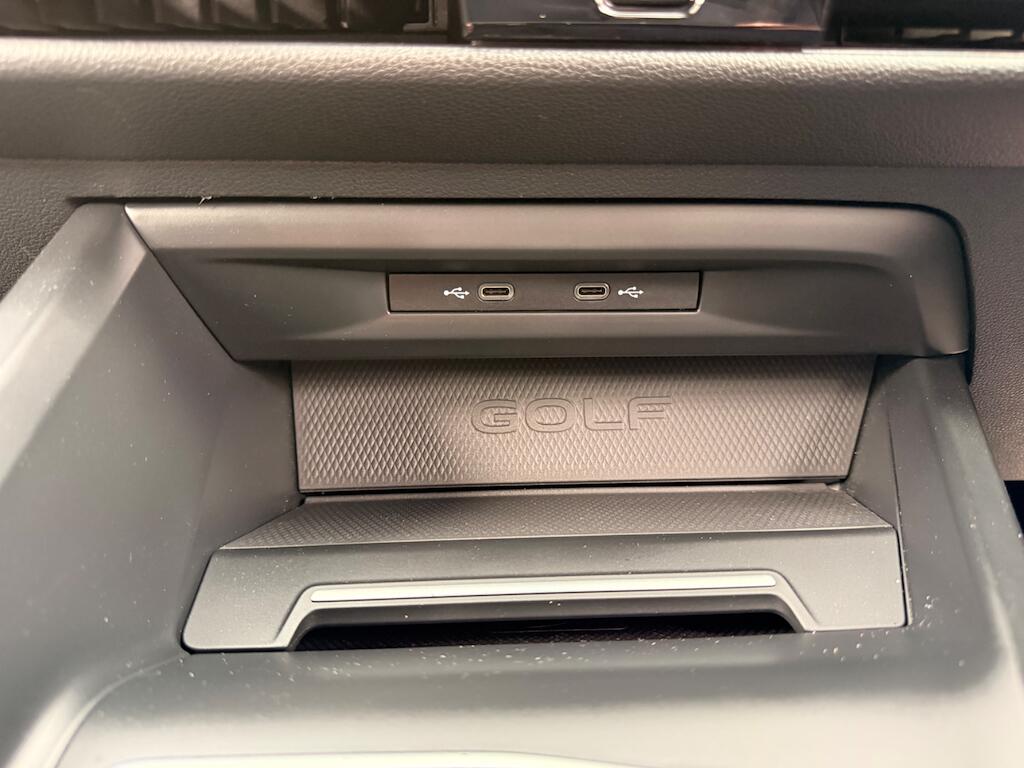 Volkswagen Golf view 56