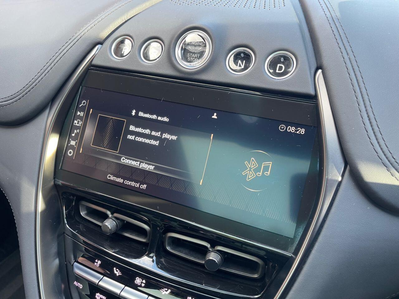 Aston Martin DBX view 20