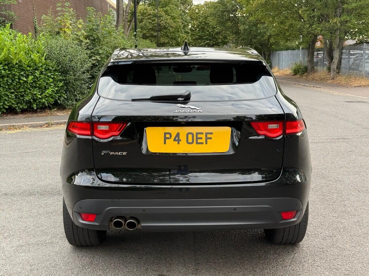 Jaguar F-Pace view 6
