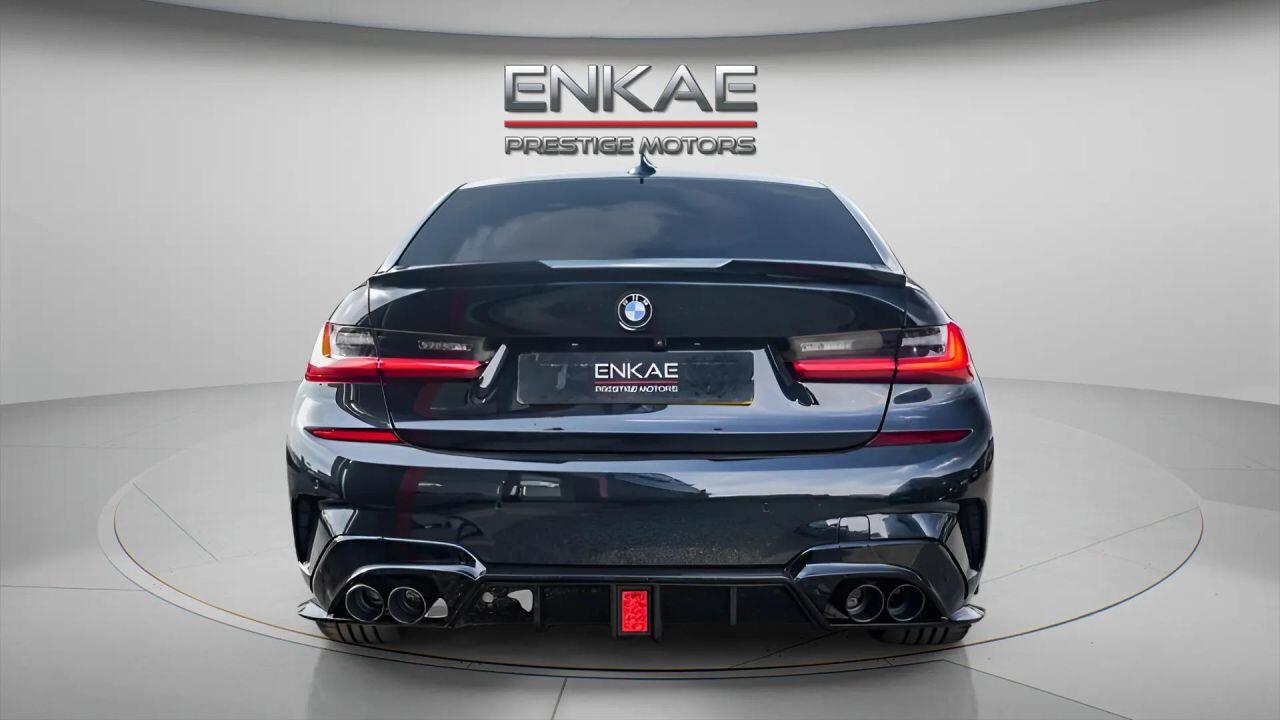 BMW 3 Series view 5