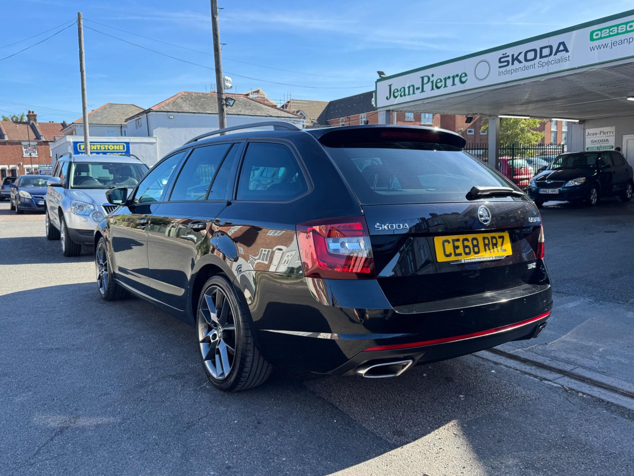 Skoda Octavia view 4
