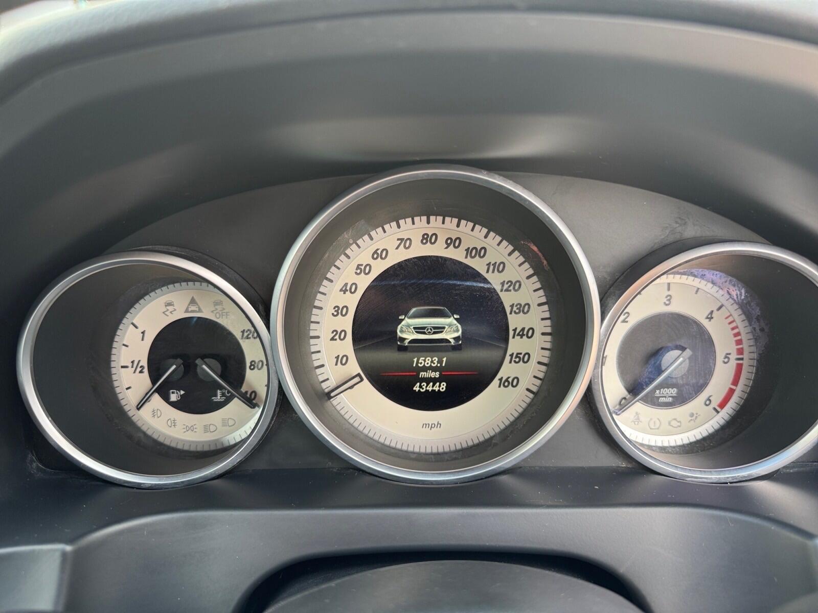 Mercedes-Benz E-Class view 23