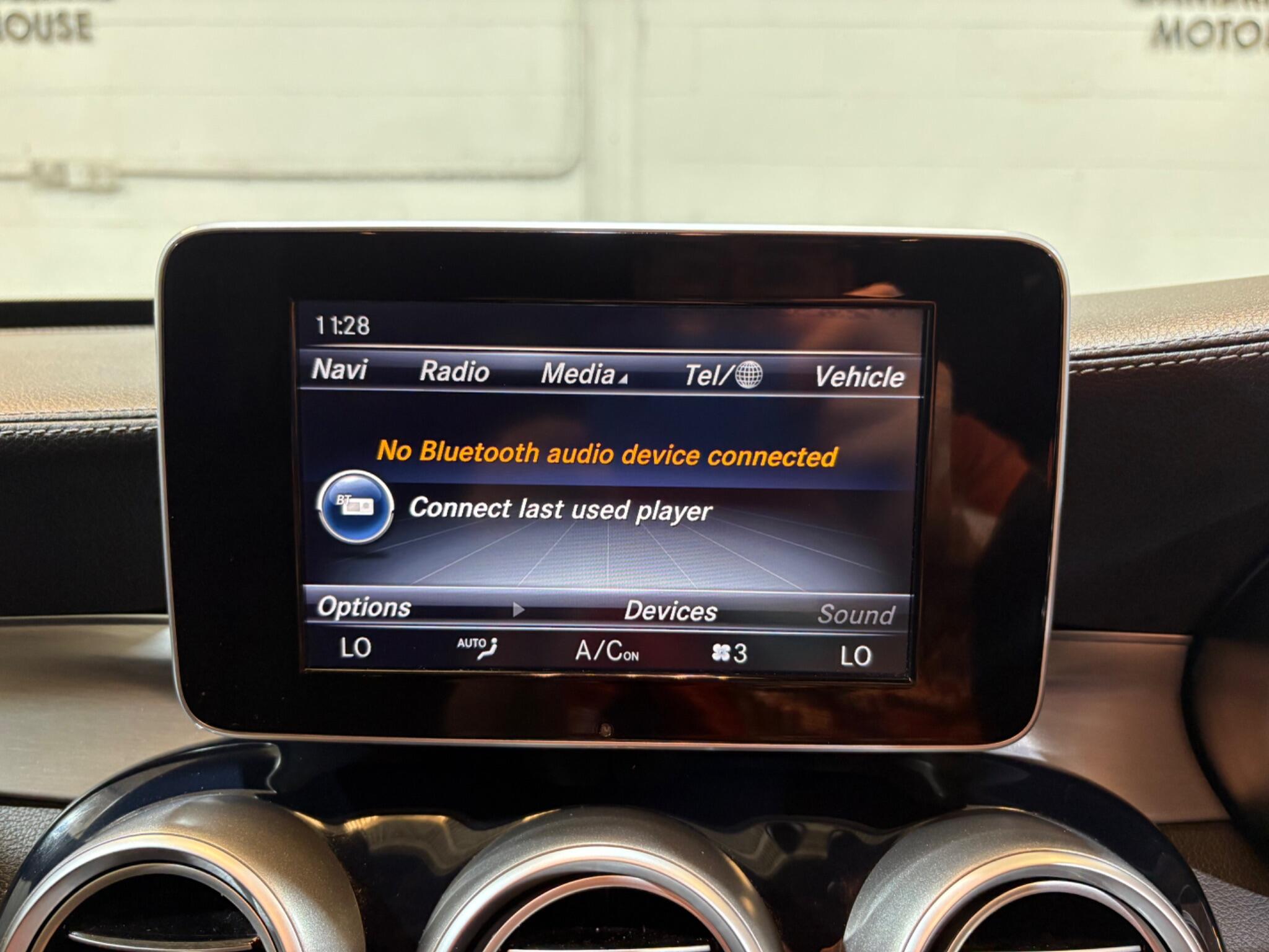 Mercedes-Benz C Class view 12