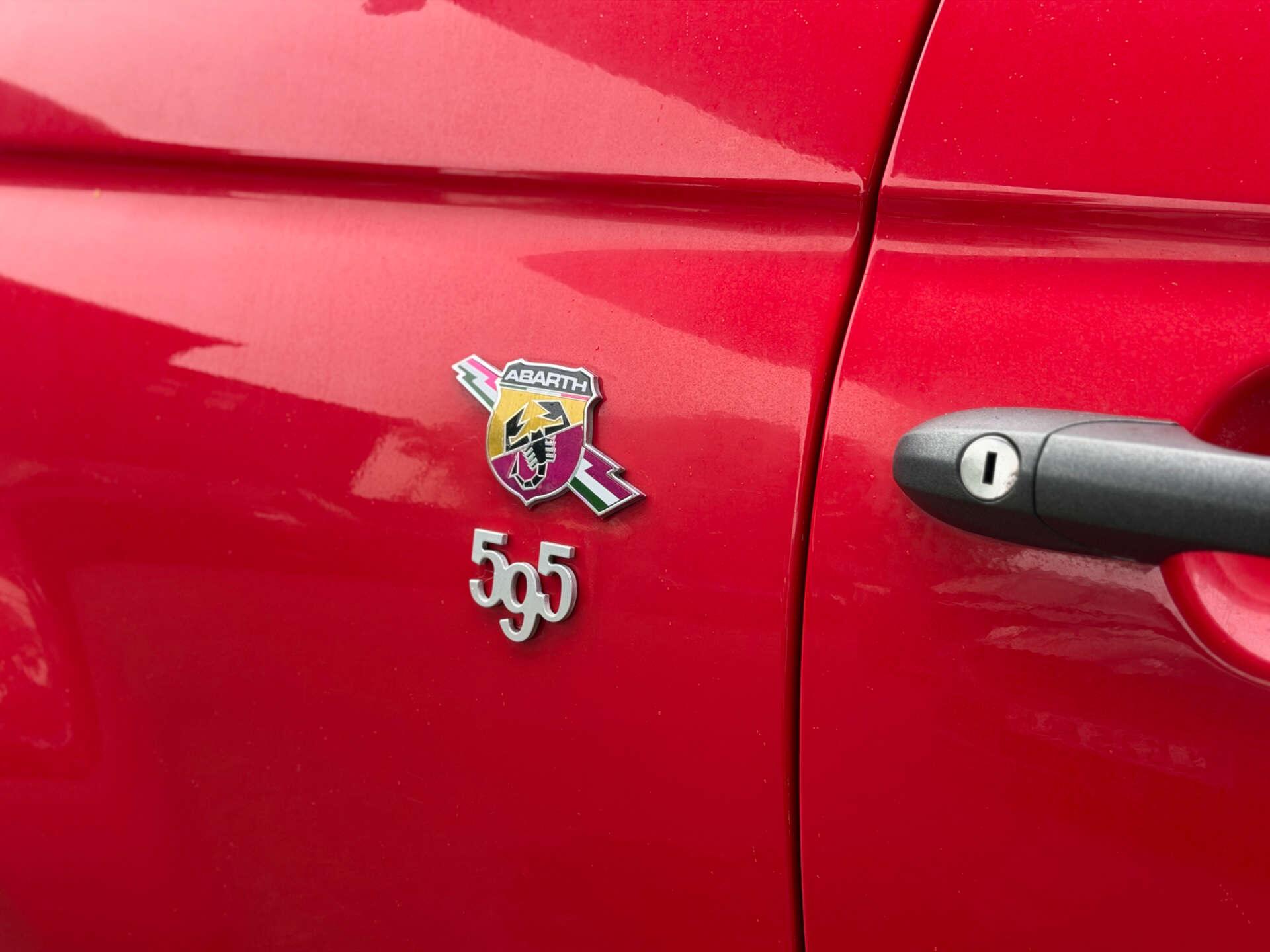 Abarth 595 view 29