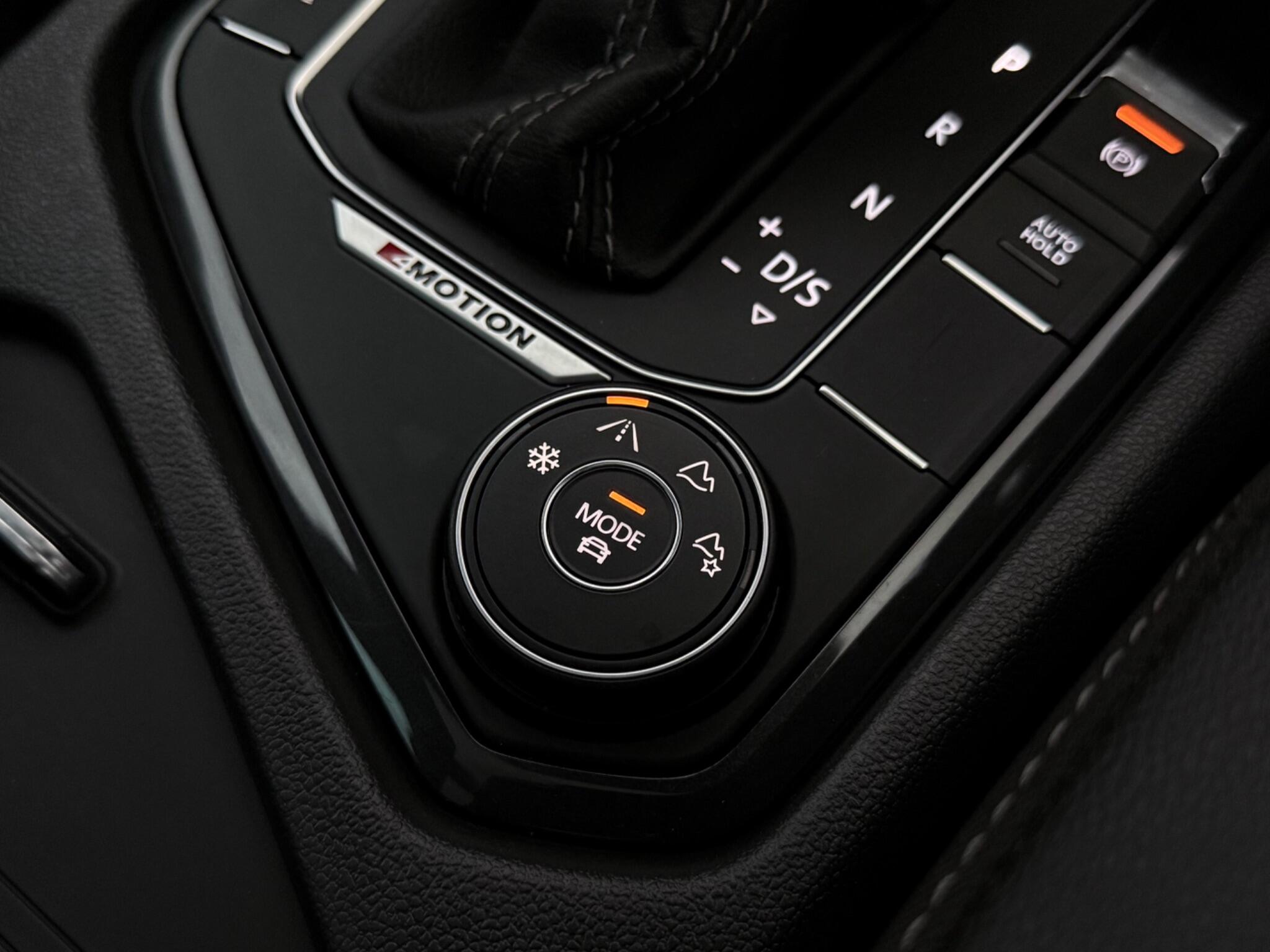 Volkswagen Tiguan view 26