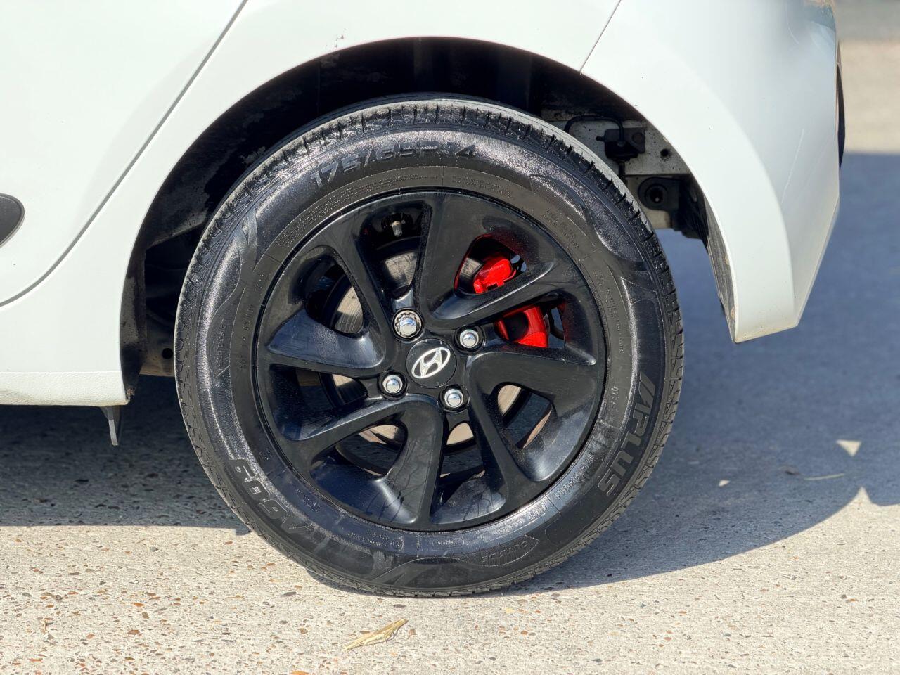 Hyundai I10 view 11