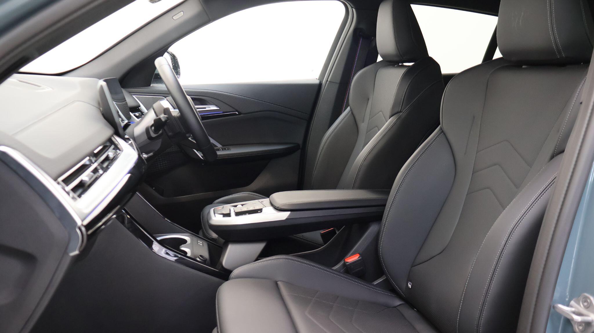 BMW X2 view 44