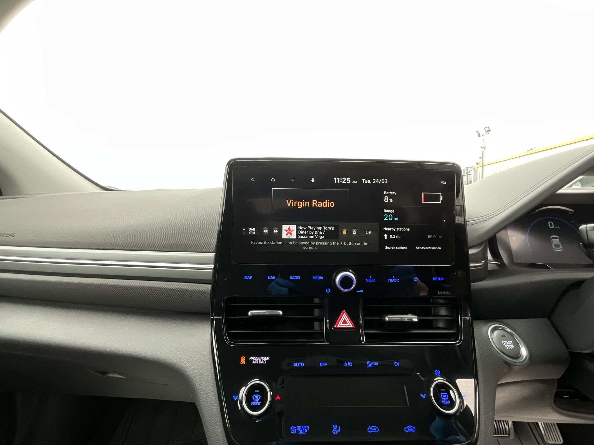 Hyundai Ioniq view 27