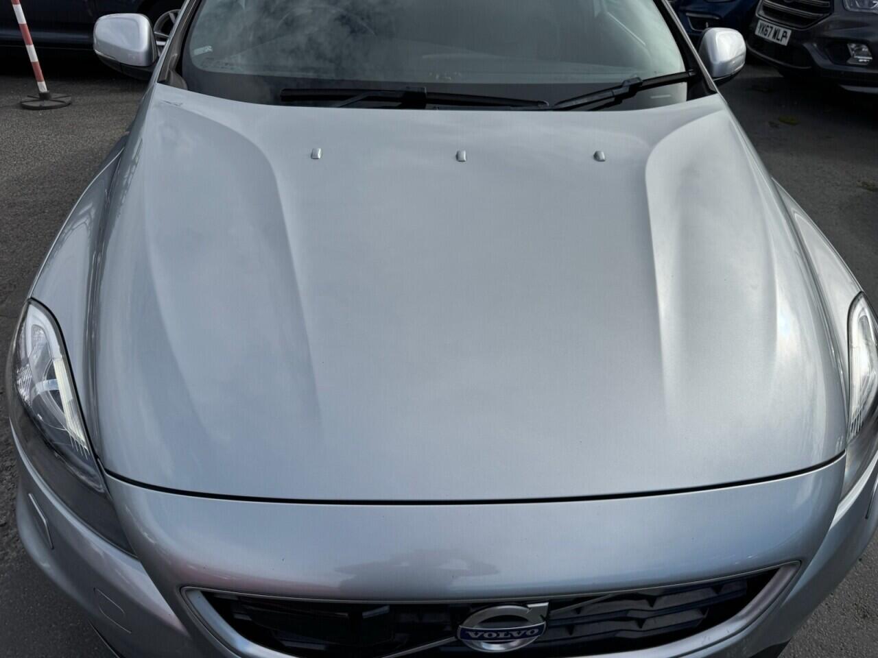 Volvo V40 view 40