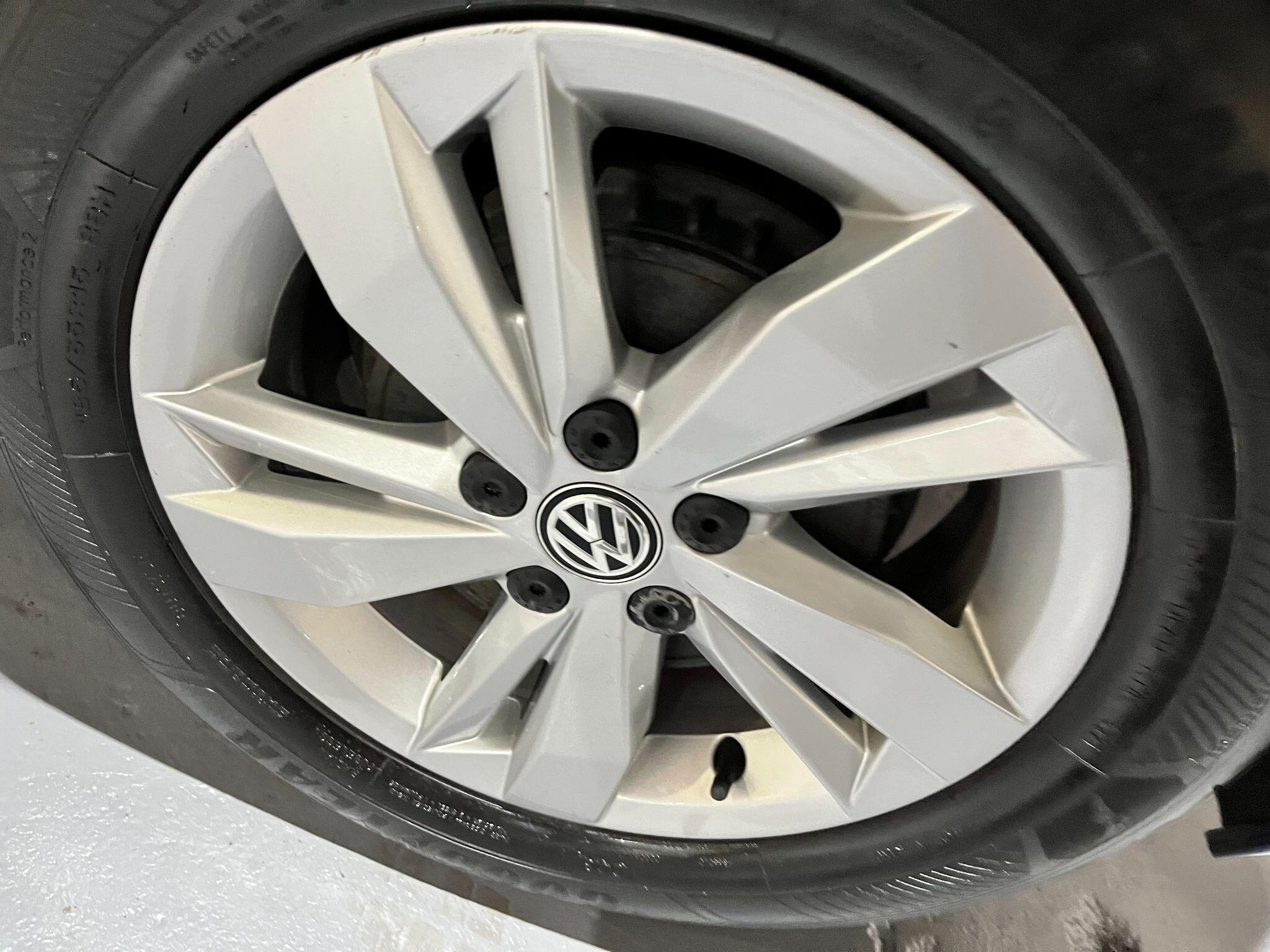 Volkswagen Polo view 29
