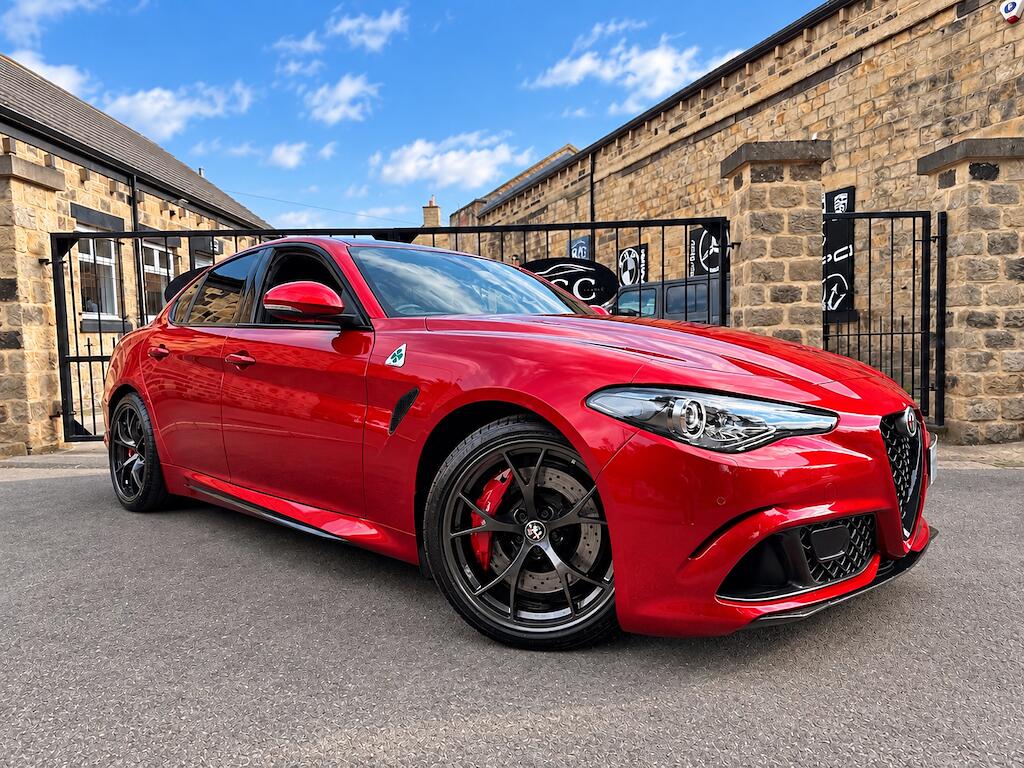 Alfa Romeo Giulia view 11
