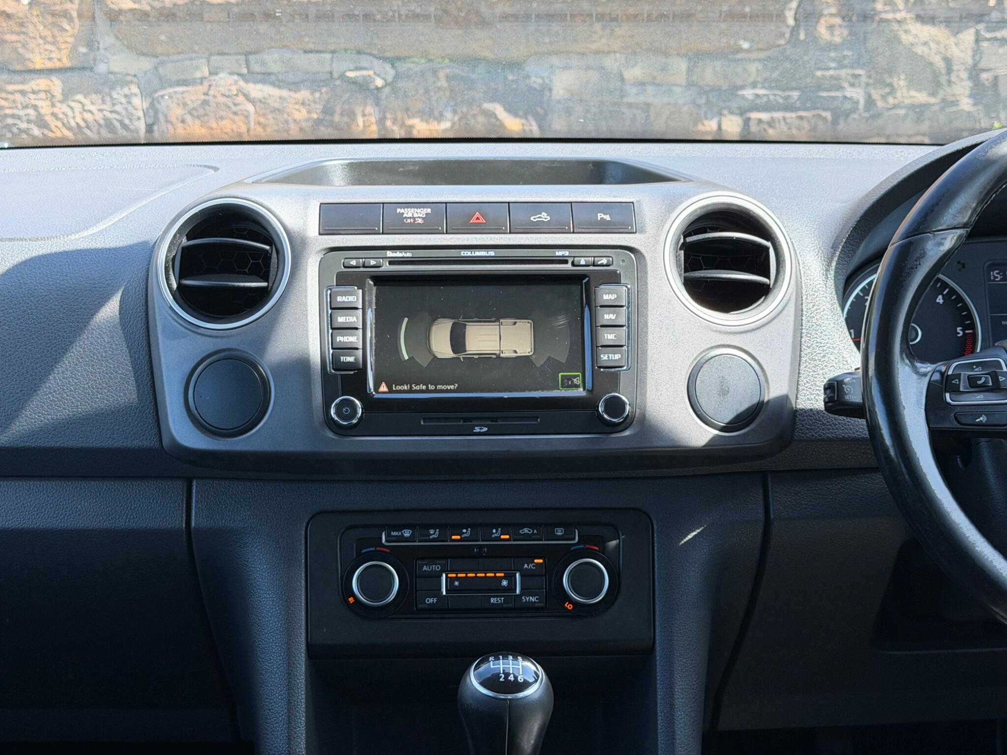 Volkswagen Amarok view 26