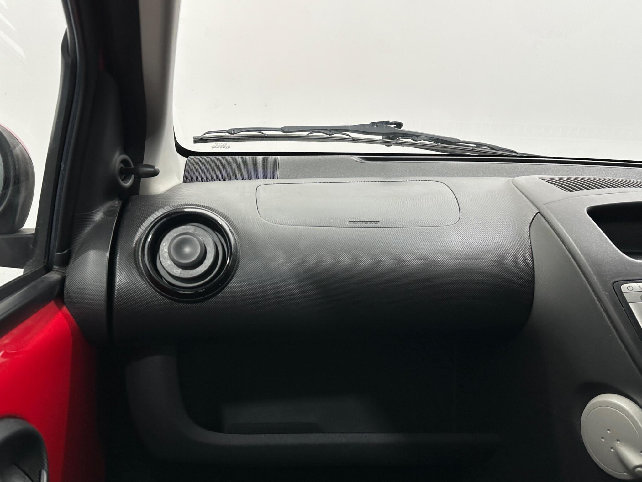Toyota Aygo view 19