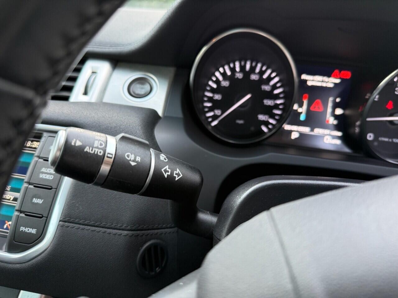 Land Rover Range Rover Evoque view 23