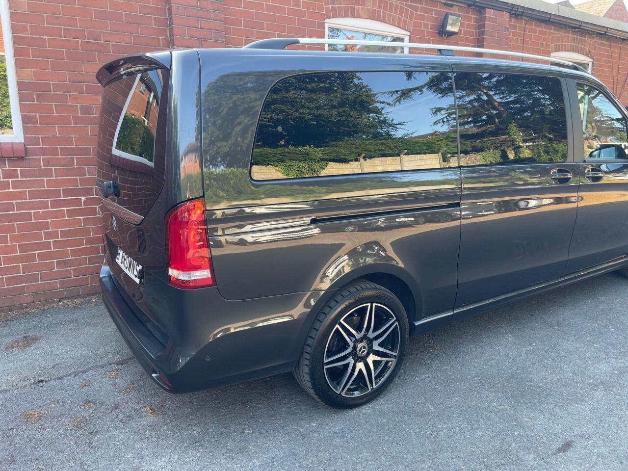 Mercedes-Benz V Class view 8