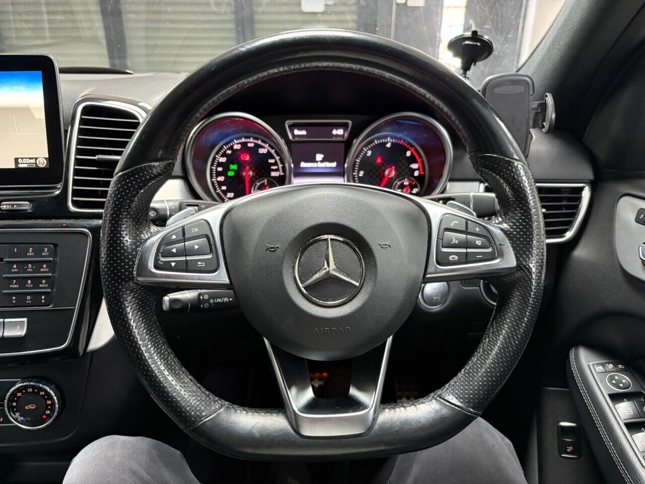 Mercedes-Benz Gle view 22