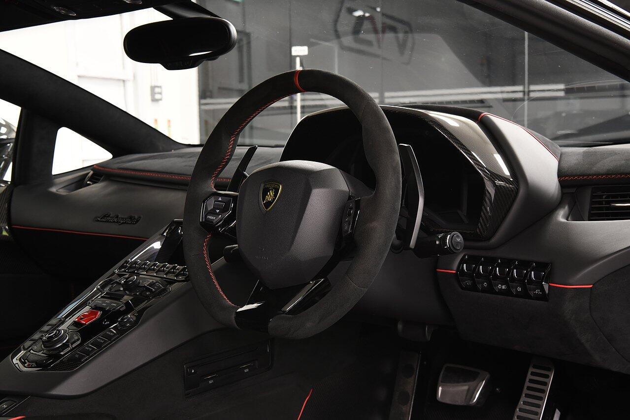 Lamborghini Aventador view 5