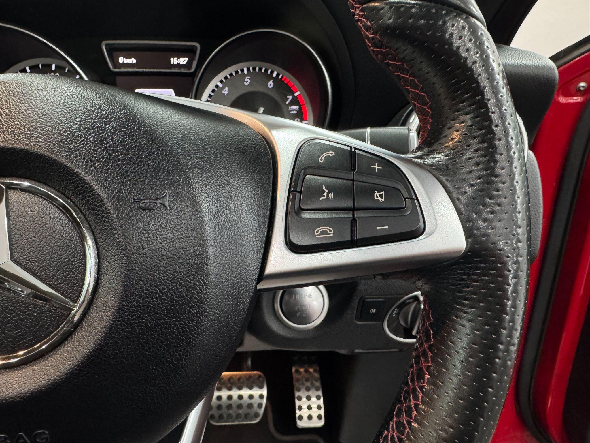 Mercedes-Benz GLA view 33