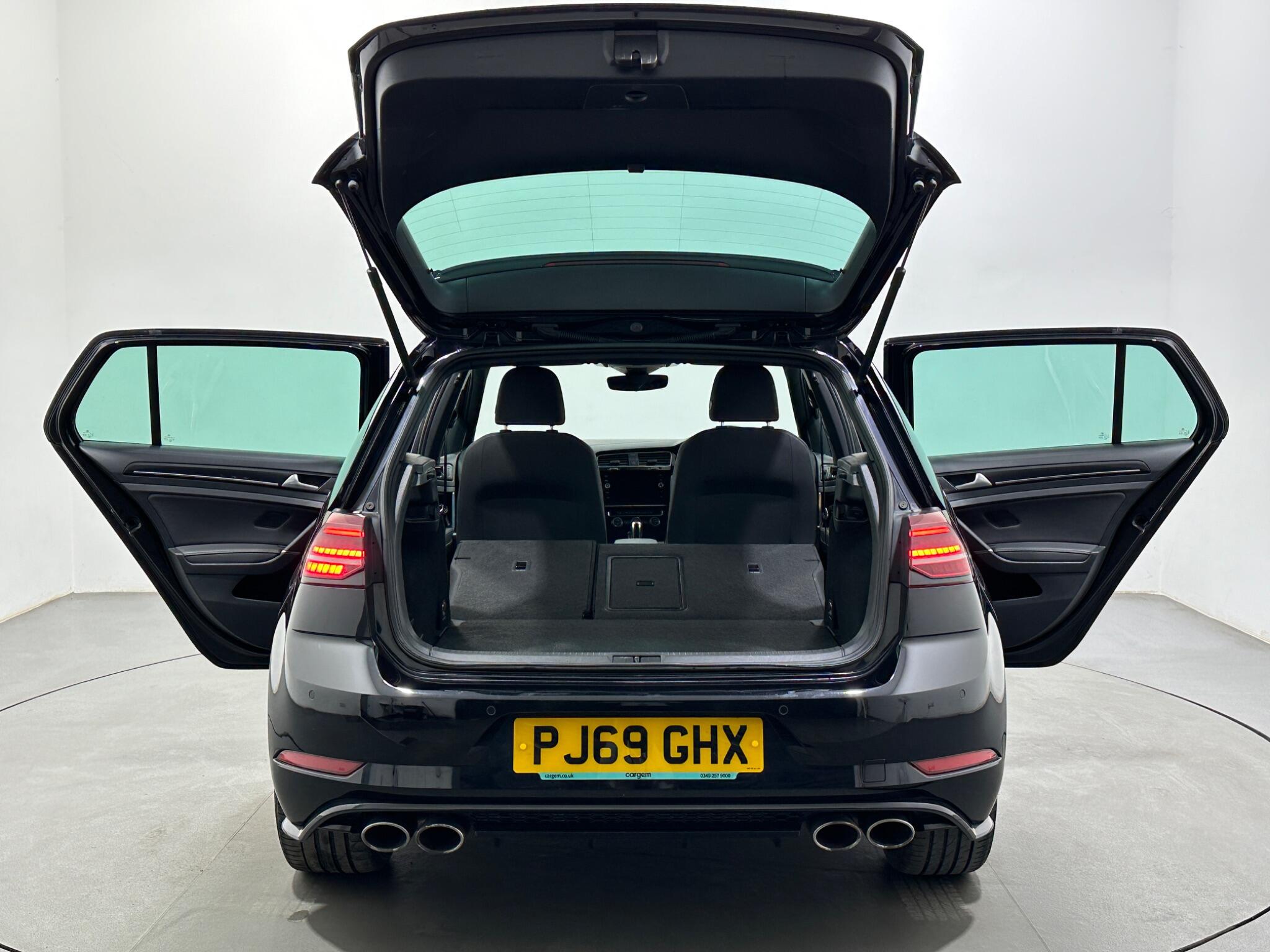 Volkswagen Golf view 45