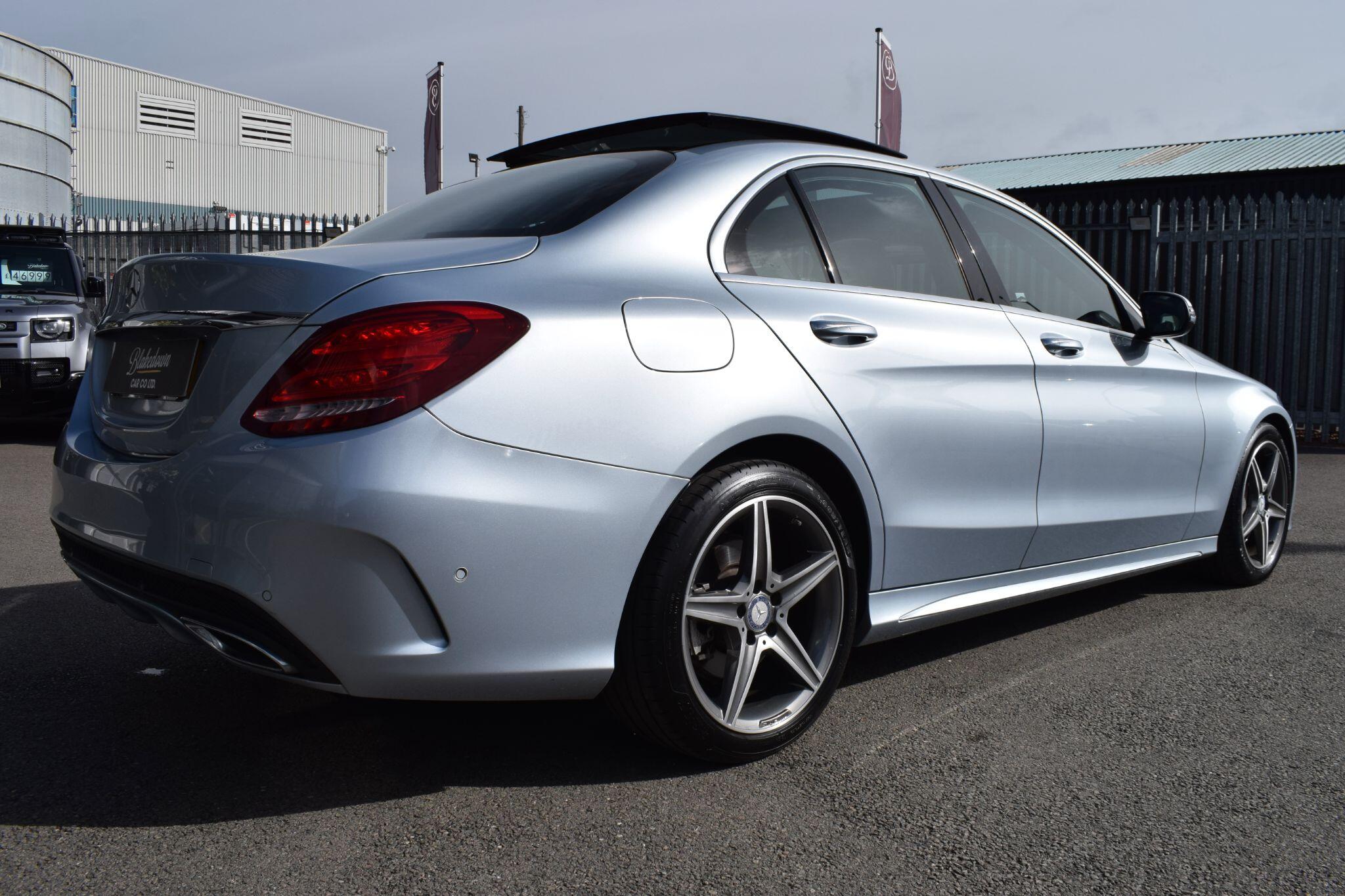 Mercedes-Benz C-Class view 7