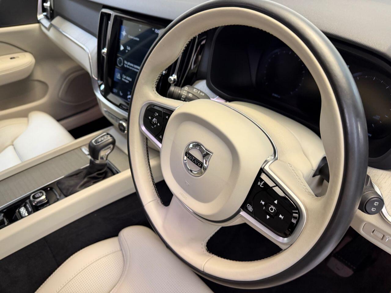 Volvo V60 view 34