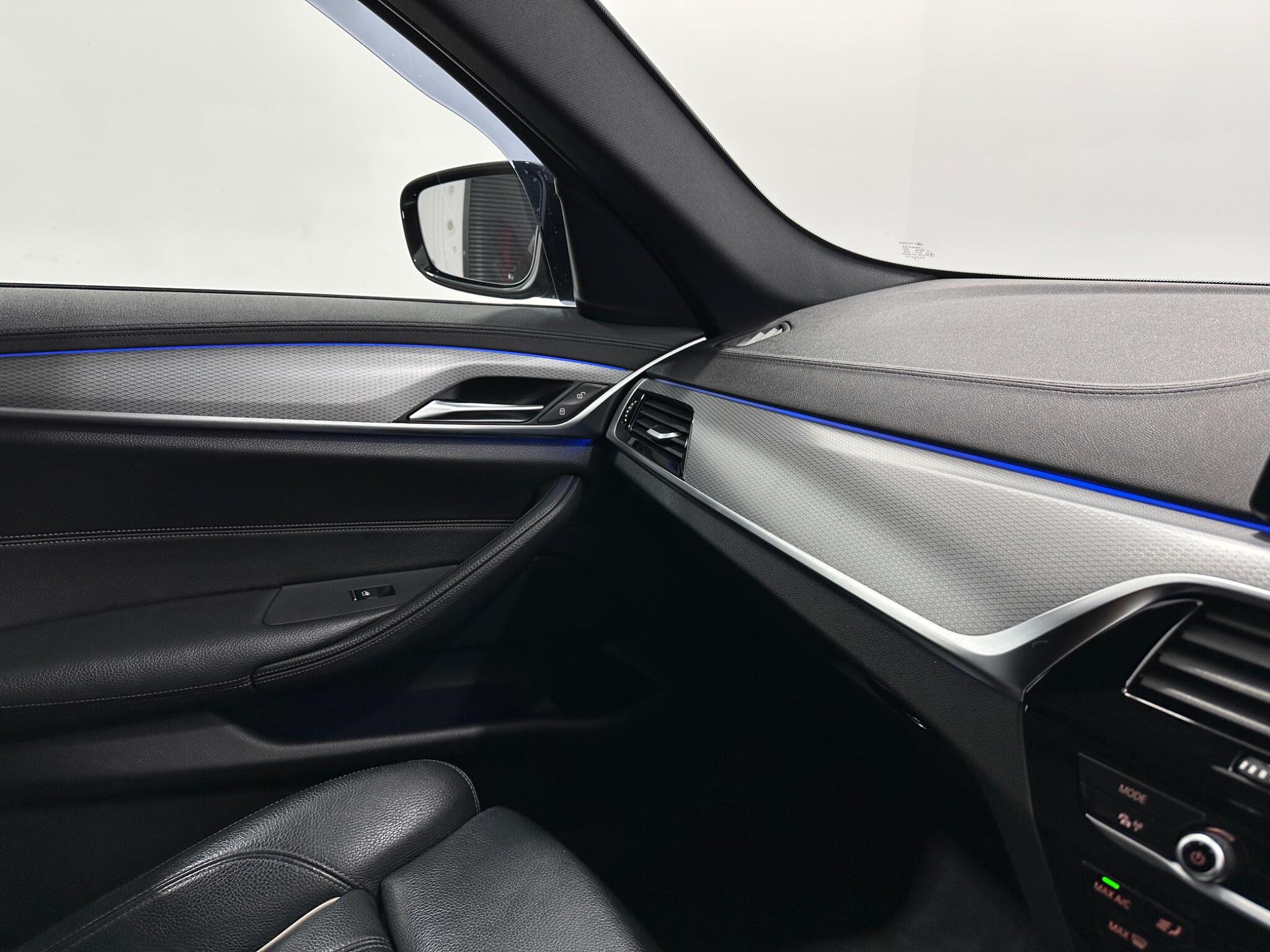 BMW 5 Series view 27