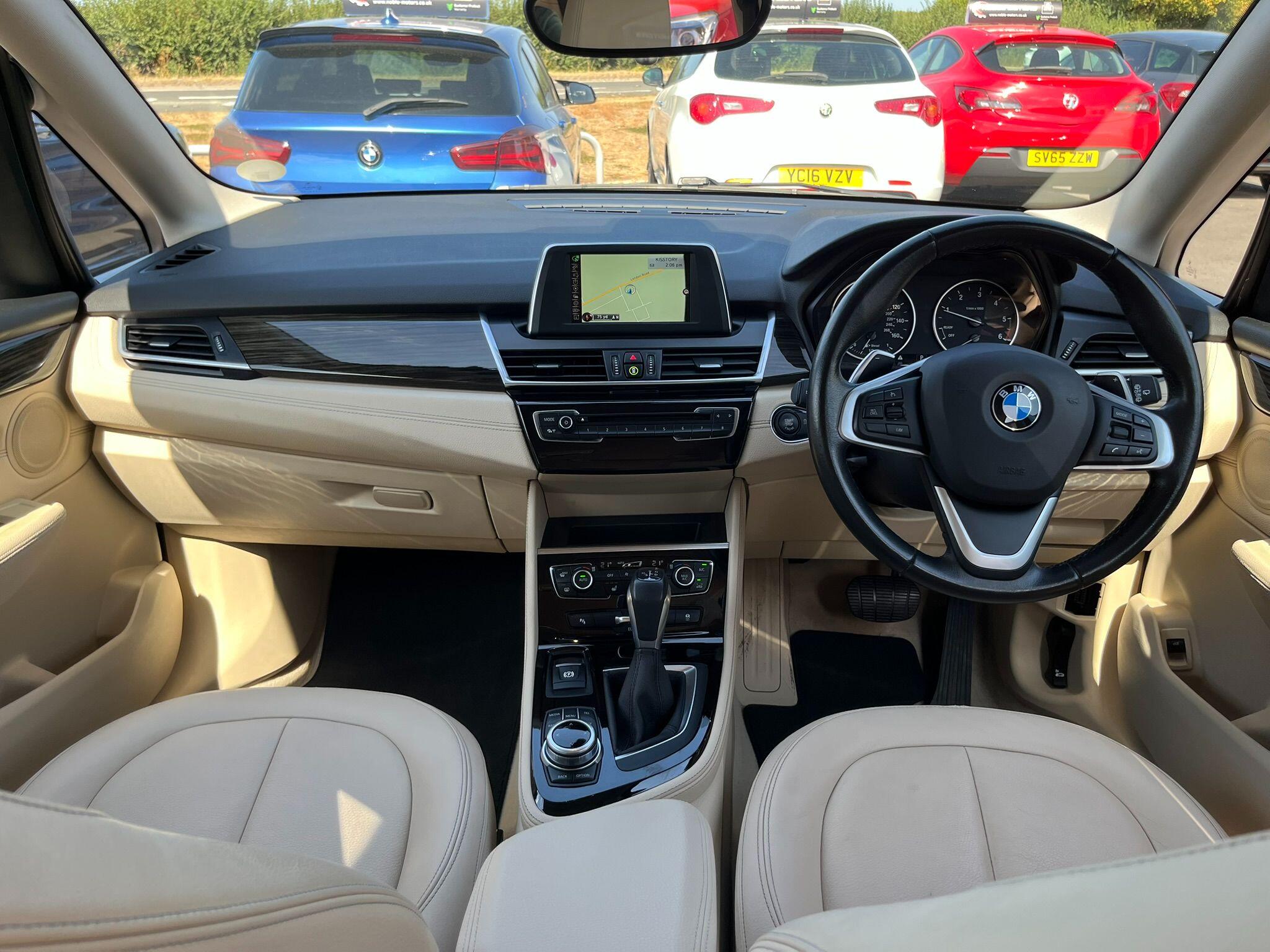 BMW 2 Series Active Tourer view 14