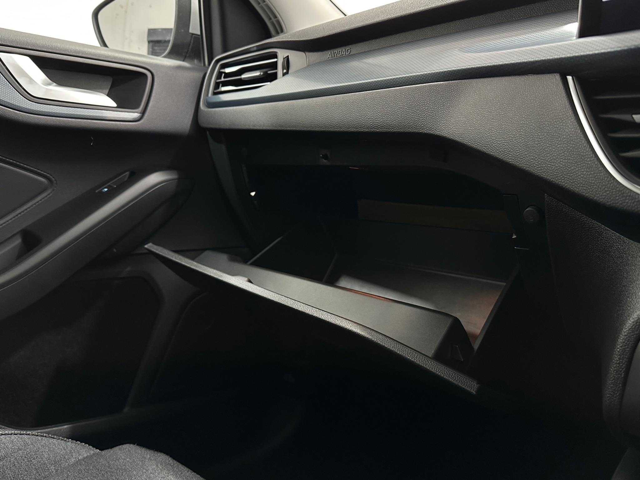 Ford Focus view 26