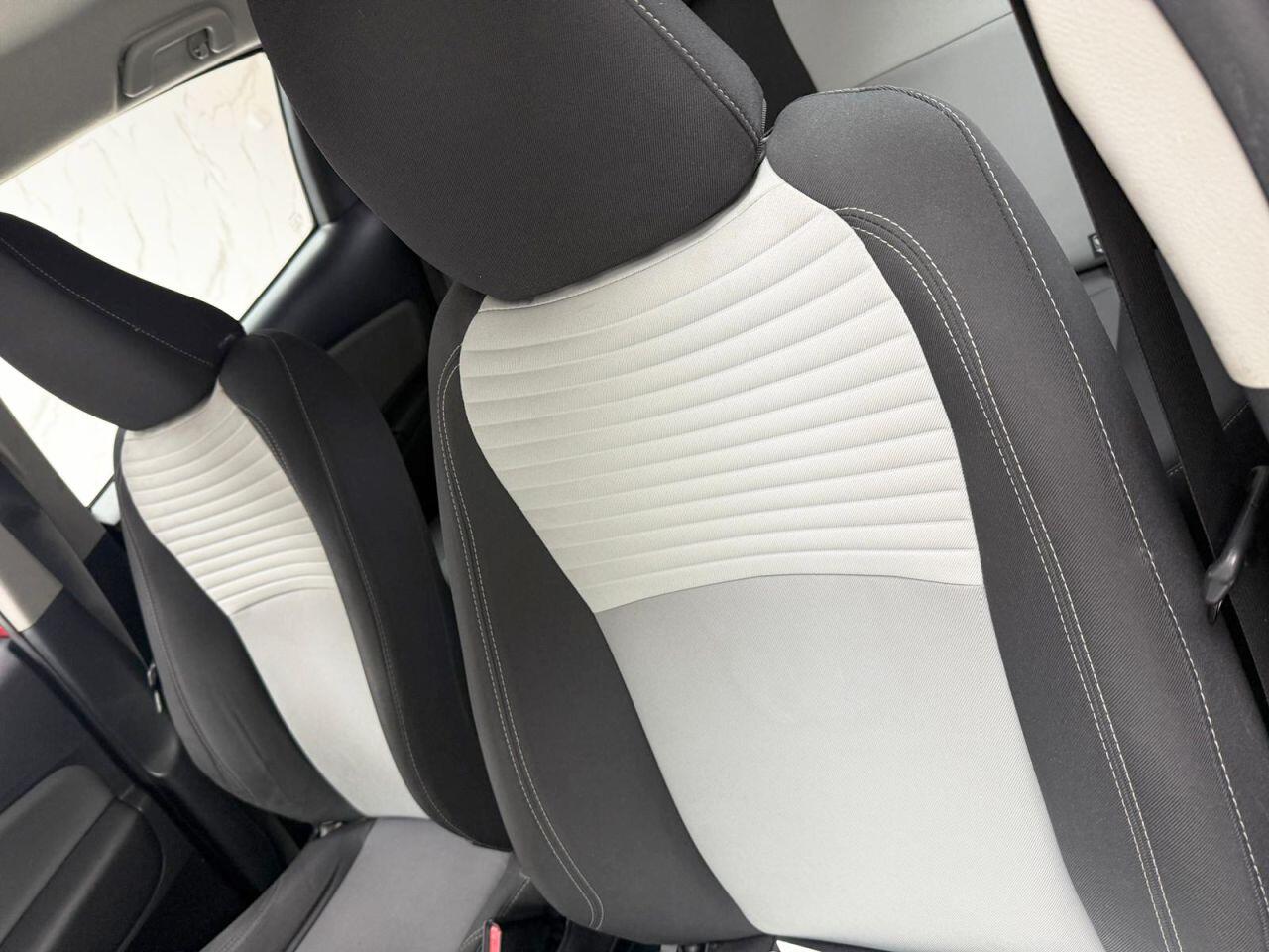 Toyota Yaris view 13