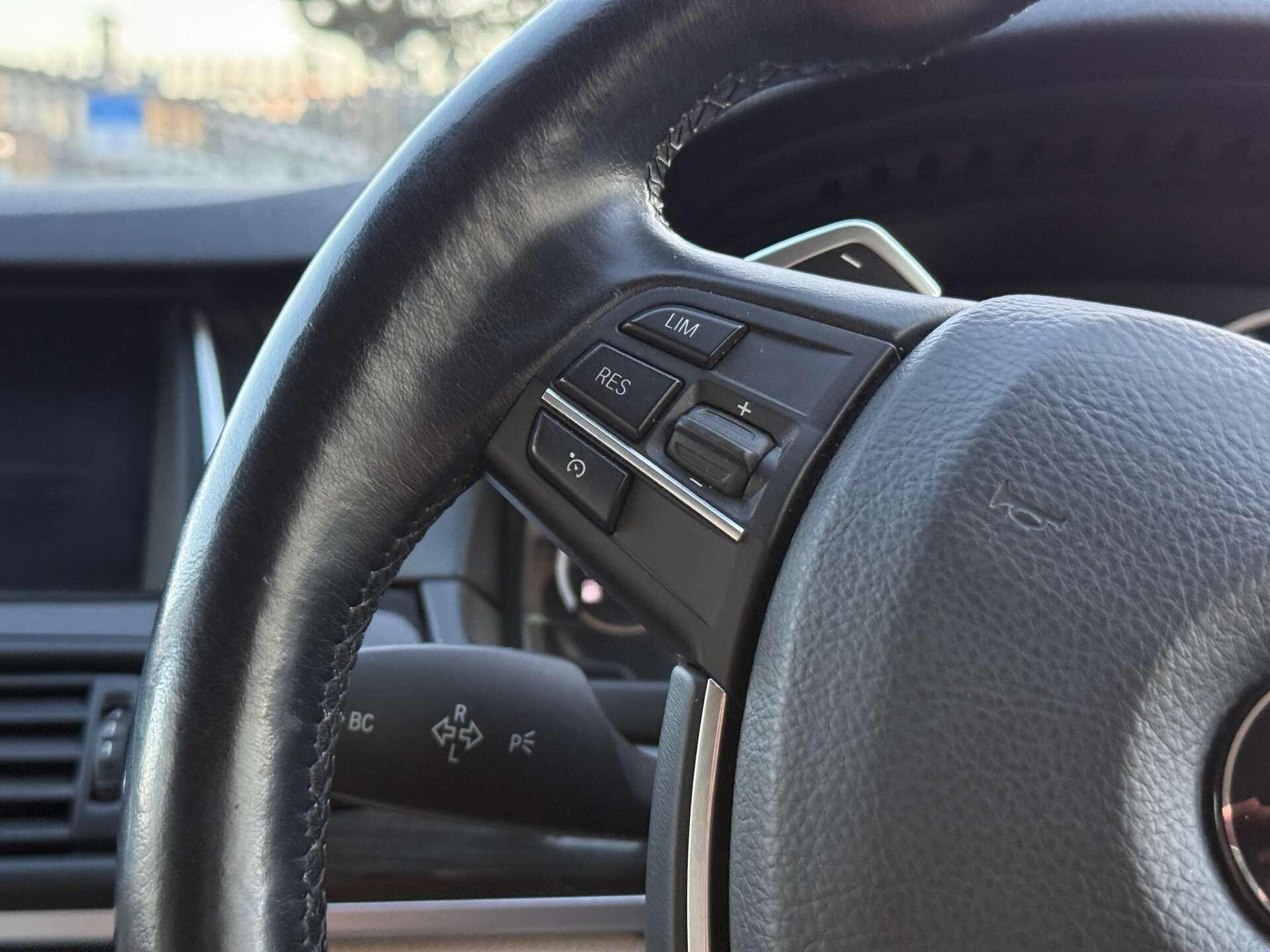 BMW 5 Series view 46