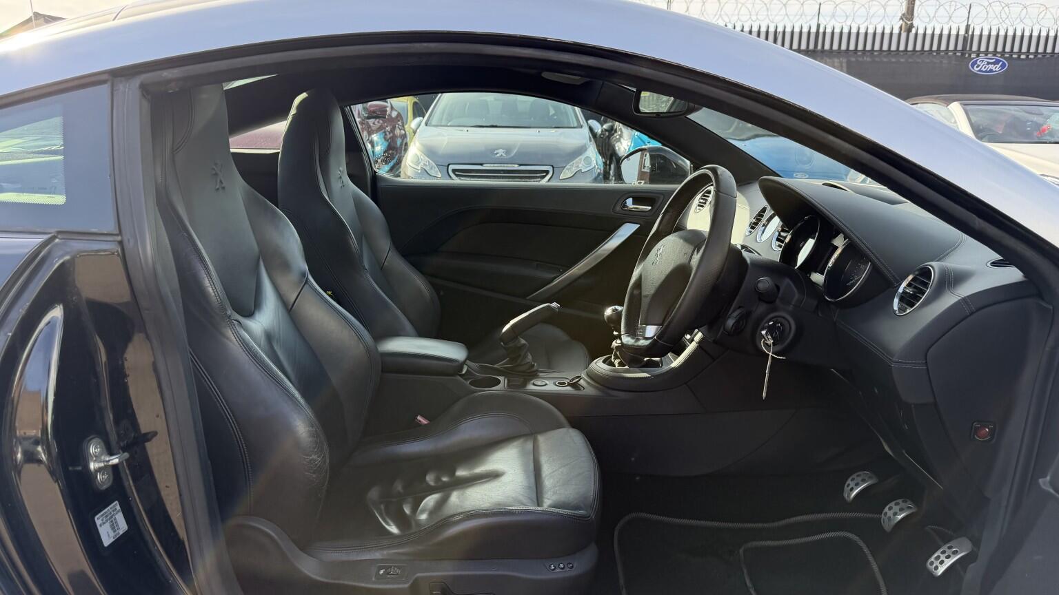 Peugeot RCZ view 19