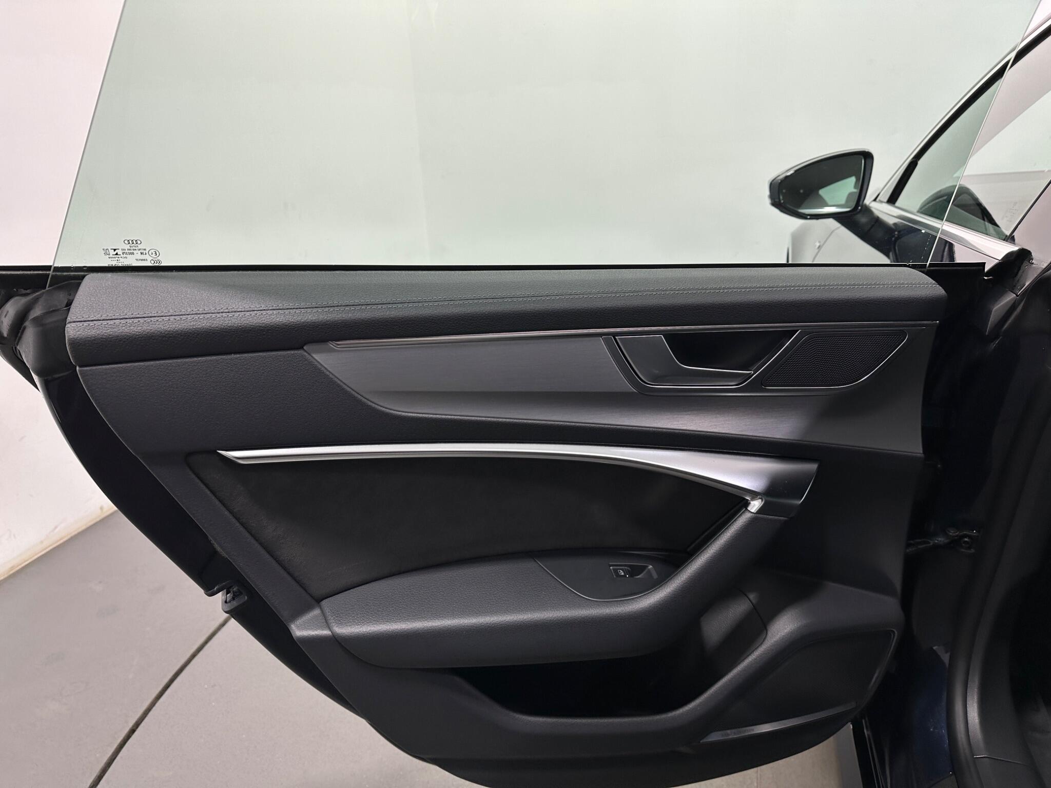 Audi A7 view 40