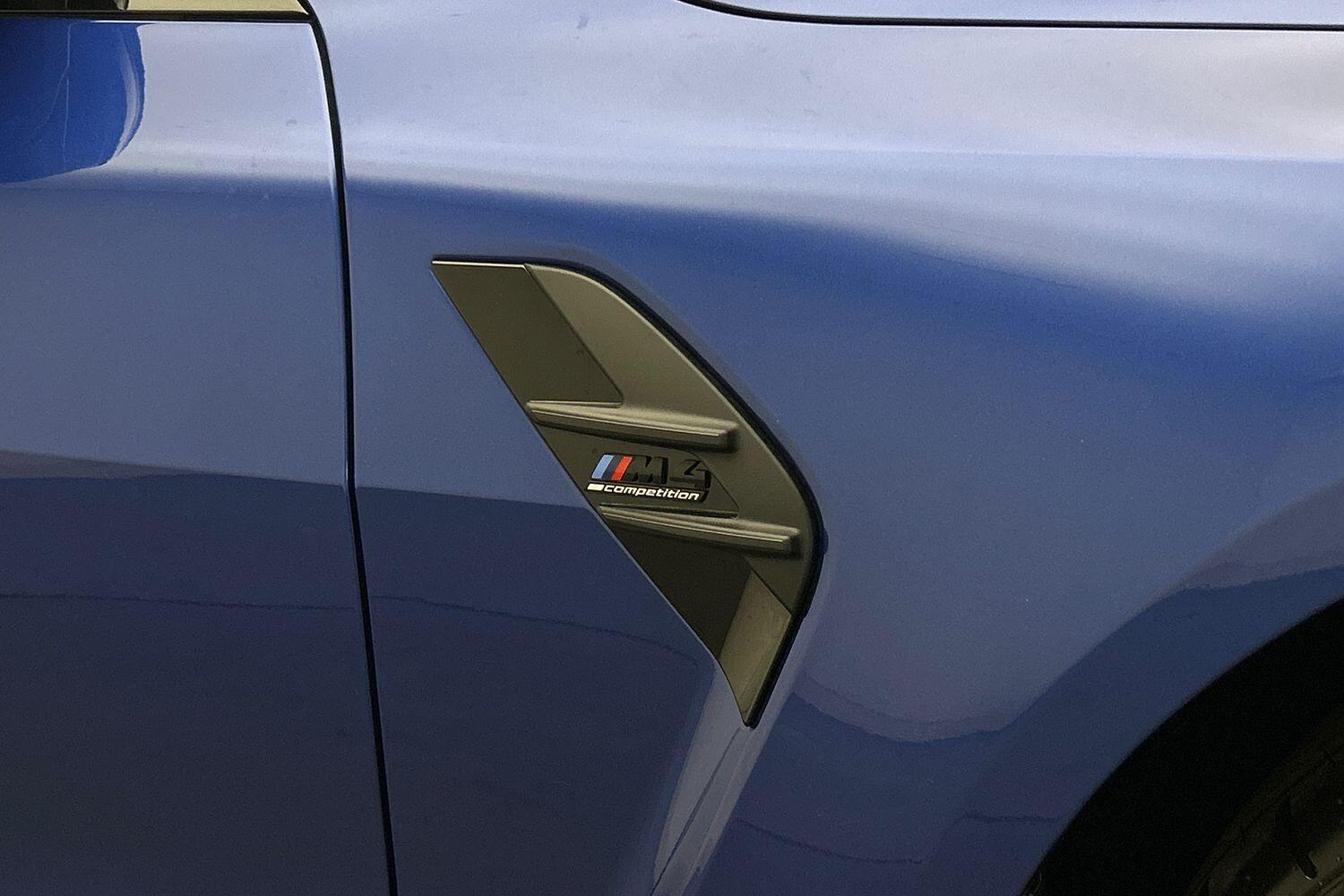 BMW M4 view 30