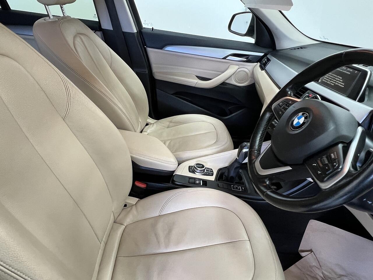 BMW X1 view 8