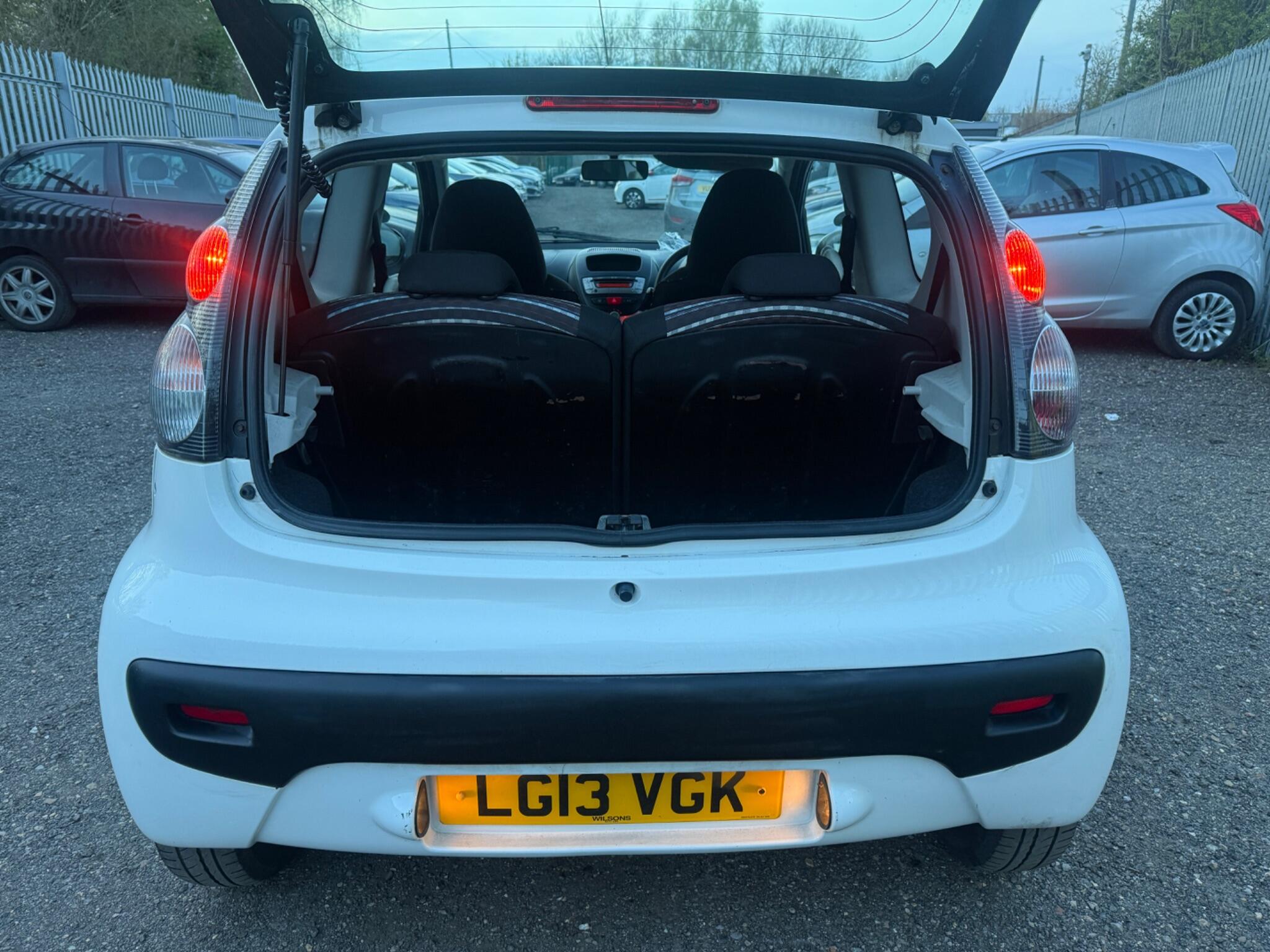 2013 Citroen C1 image 19
