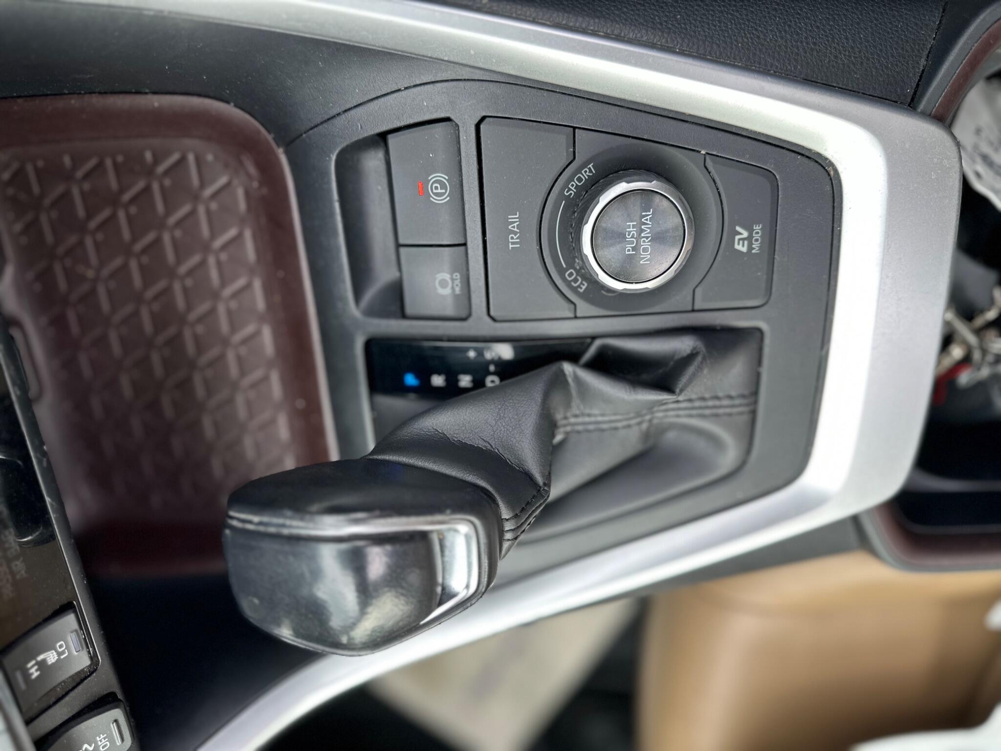 Toyota Rav4 view 12