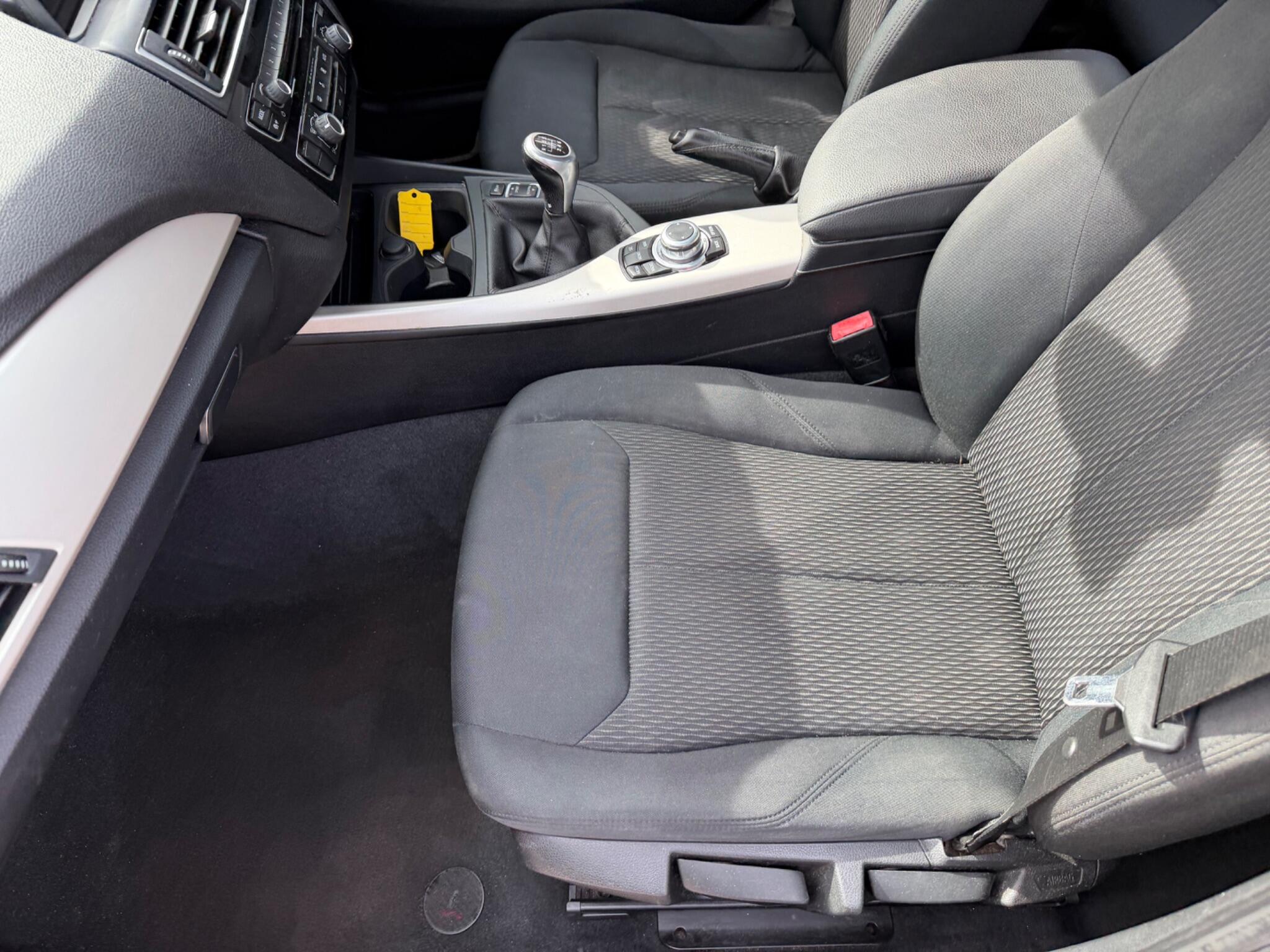 BMW 1 Series view 50